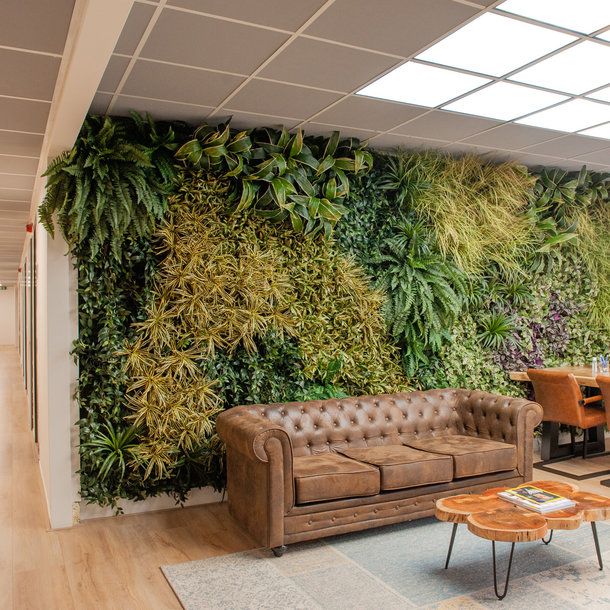 企业大厅绿植形象墙